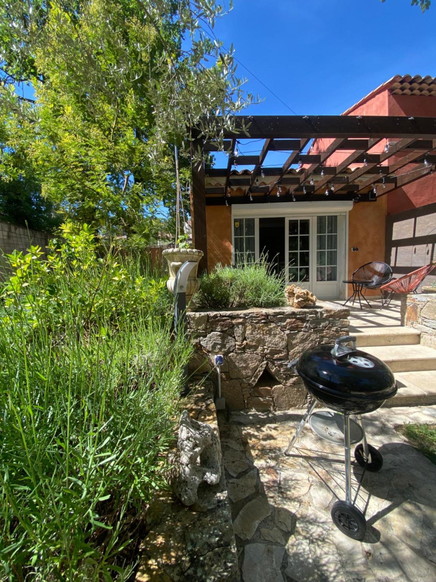 Dependance Individuelle Apartment *
